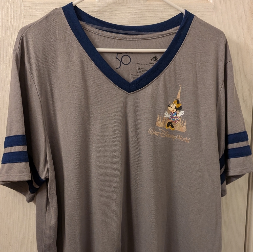 Wdw 50th V Neck